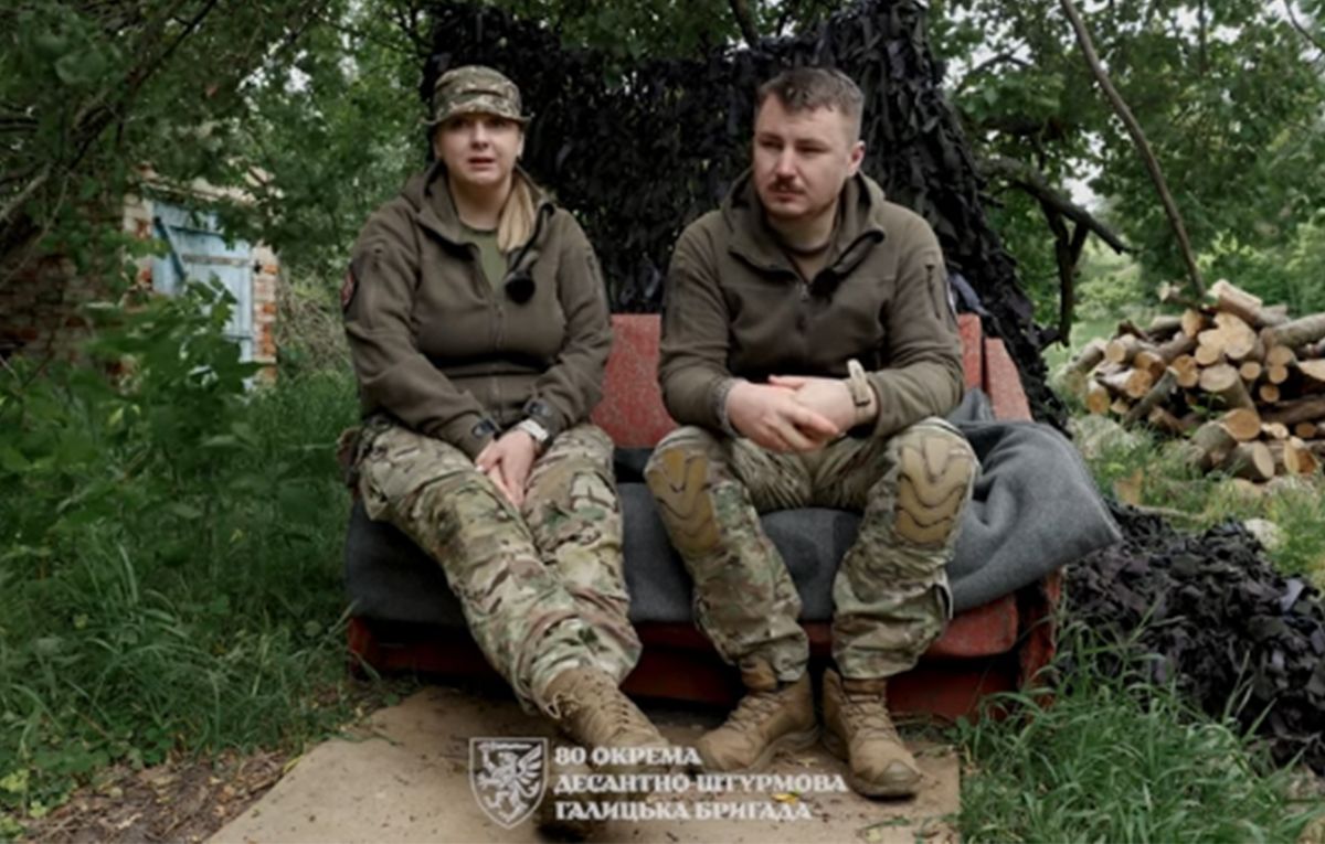 Медицинская эвакуация - Павел и Анна из 80 бригады рассказали свою историю - видео - 24 Канал Медицинская эвакуация - Павел и Анна из 80 бригады рассказали свою историю - видео - 24 Канал