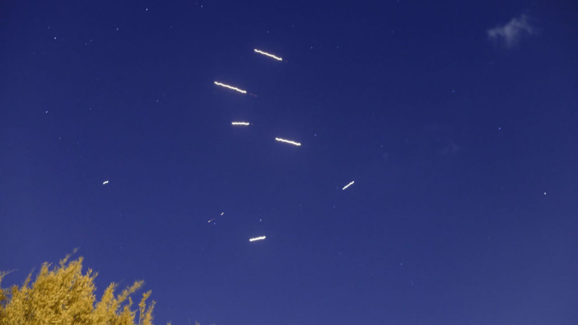 Иран выпустил волну баллистических ракет по Израилю