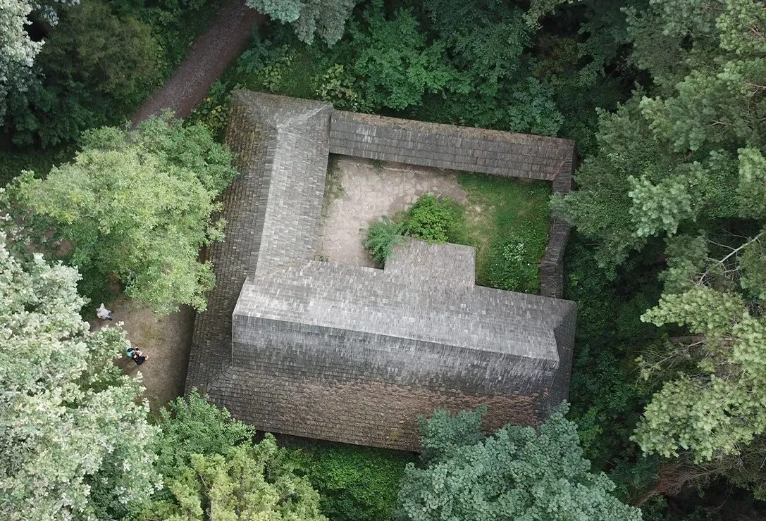 Гуцульская хата-гражда Гуцульская хата-гражда