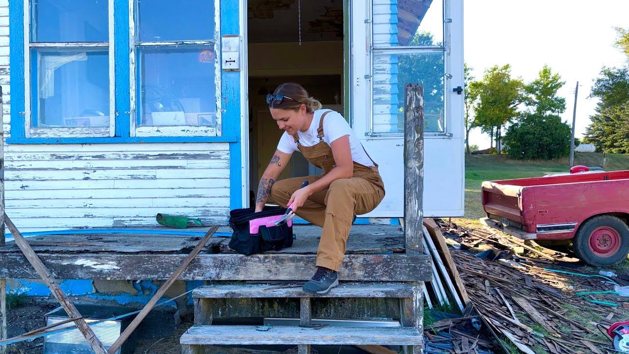 Дом за 1 доллар - девушка купила заброшенное жилье и сделала дом мечты - Недвижимость Дом за 1 доллар - девушка купила заброшенное жилье и сделала дом мечты - Недвижимость