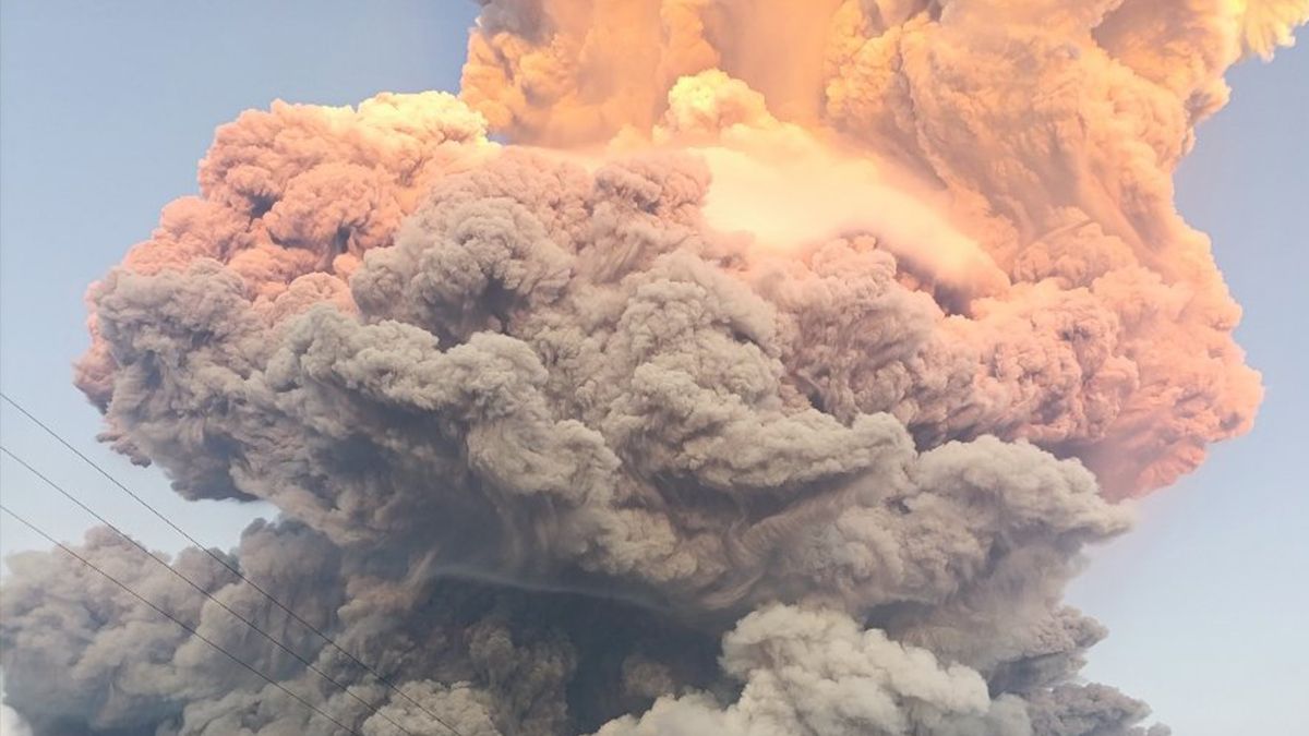 В Індонезії сталося виверження вулкану Левотобі В Індонезії сталося виверження вулкану Левотобі