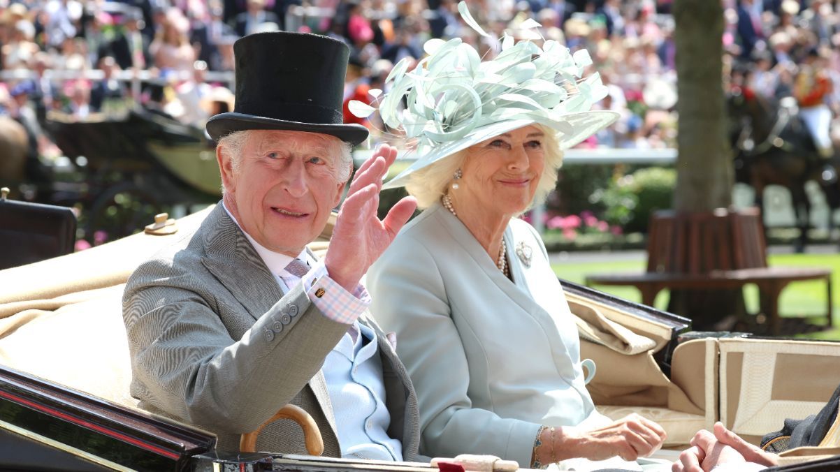 Чарльз III та Камілла Чарльз III та Камілла