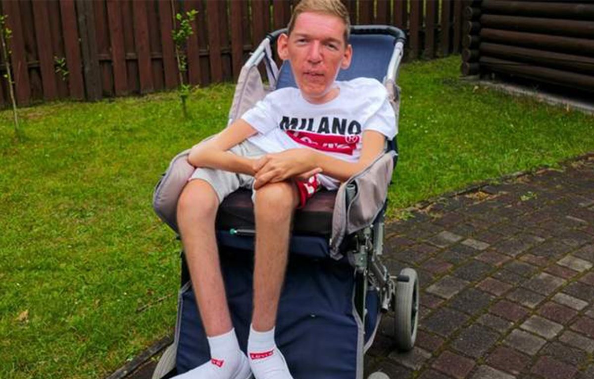 Скандал з Назарієм Гусаковим - хлопець збирав на лікування СМА без звітів - 24 Канал Скандал з Назарієм Гусаковим - хлопець збирав на лікування СМА без звітів - 24 Канал