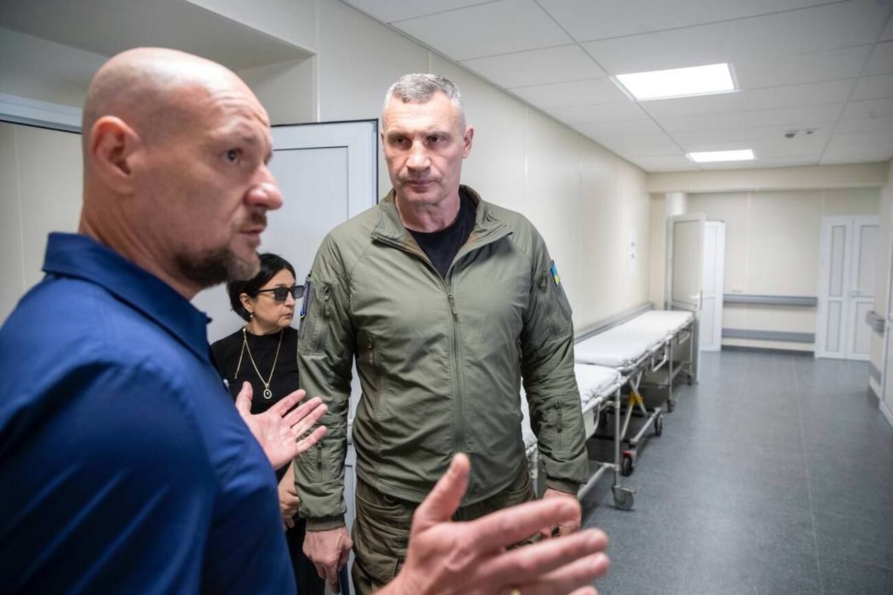 Виталий Кличко посетил пострадавших в результате террористической атаки России 17 июня 2025 Виталий Кличко посетил пострадавших в результате террористической атаки России 17 июня 2025
