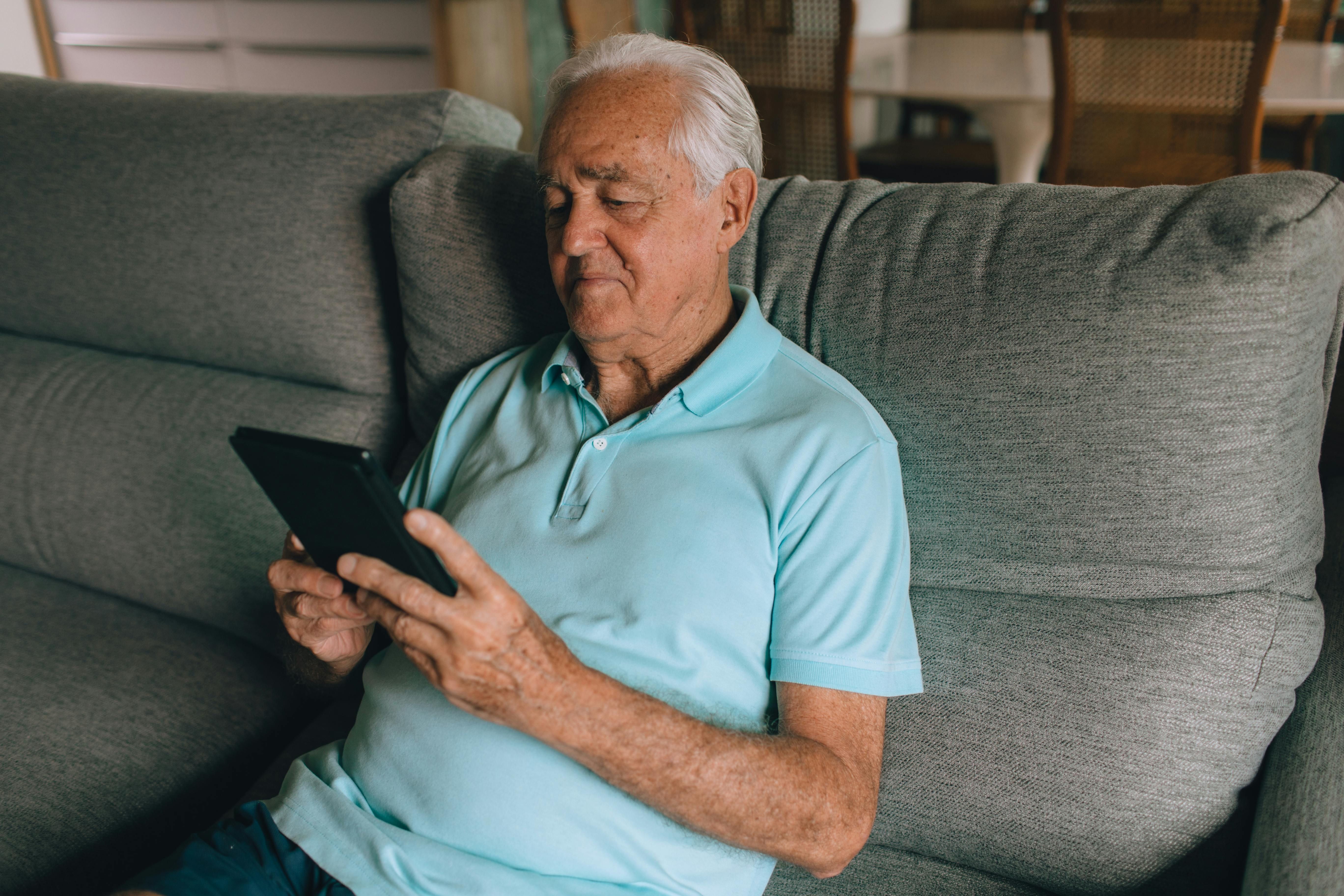 Какая пенсия назначается при зарплате 38 000 гривен и 25 годах стажа - Экономика