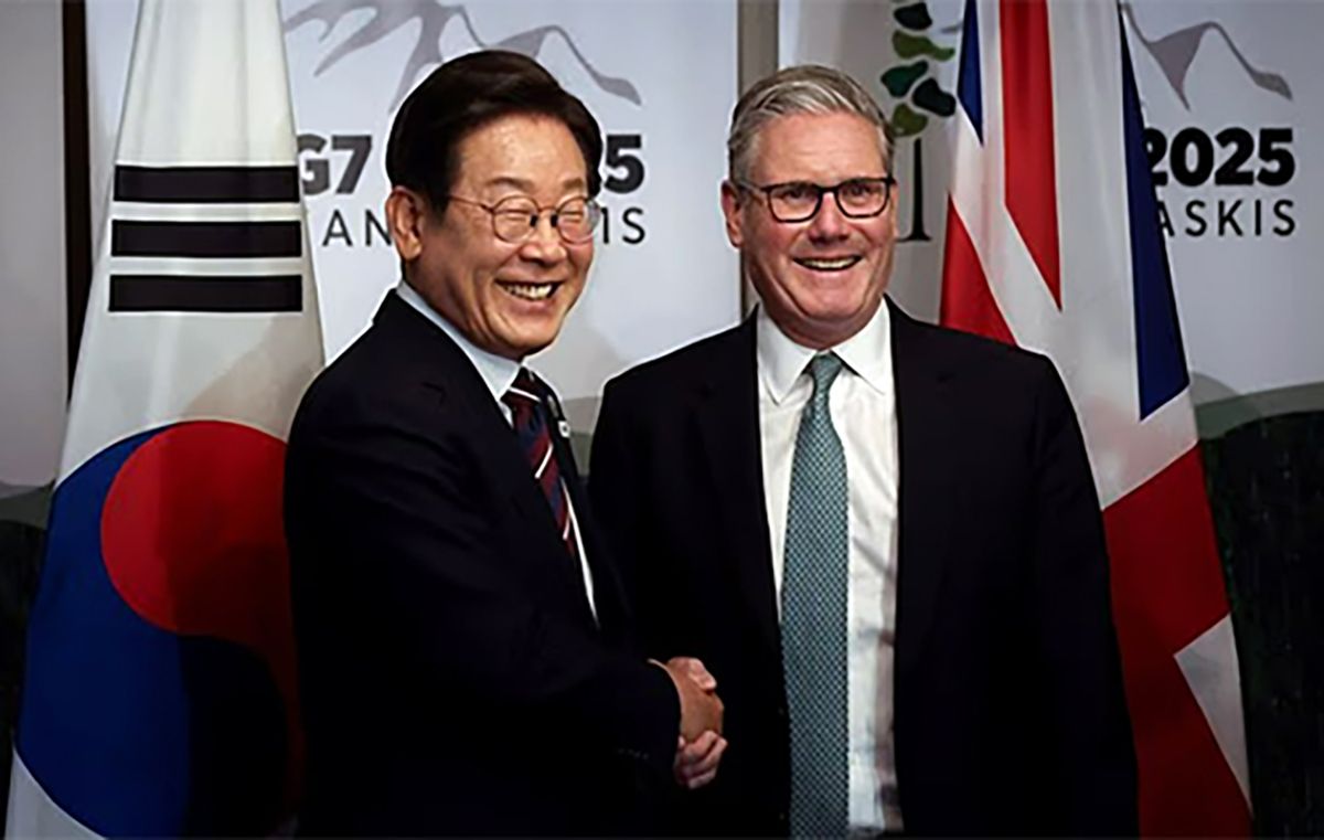 Стармер потрапив у курйоз із президентом Південної Кореї Стармер потрапив у курйоз із президентом Південної Кореї