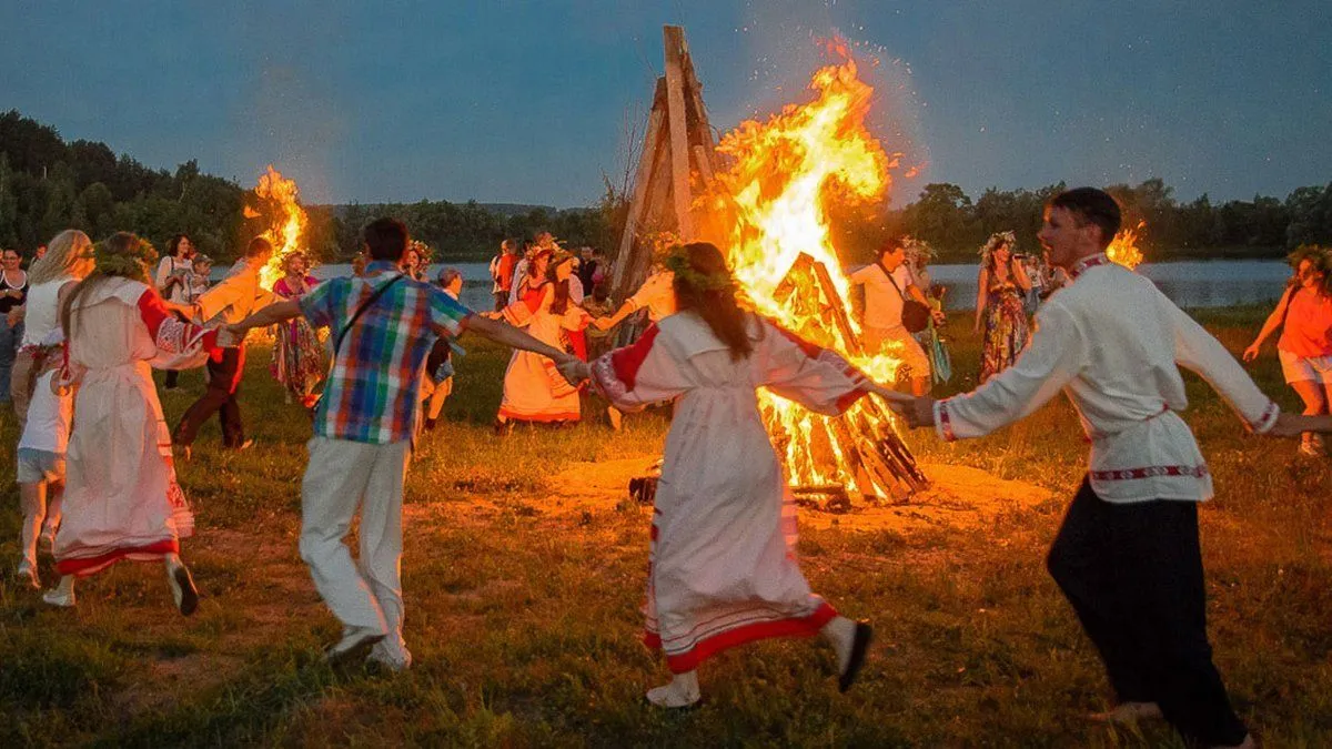 Что делать в ночь на Ивана Купала Что делать в ночь на Ивана Купала