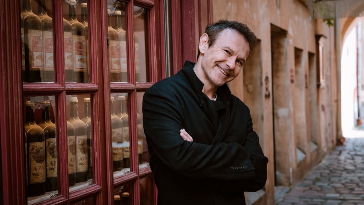 Святослав Вакарчук Святослав Вакарчук