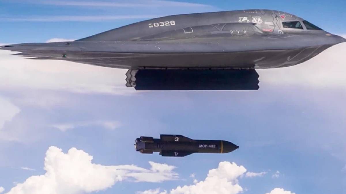 США сбросили на иранские ядерные объекты противобункерные бомбы