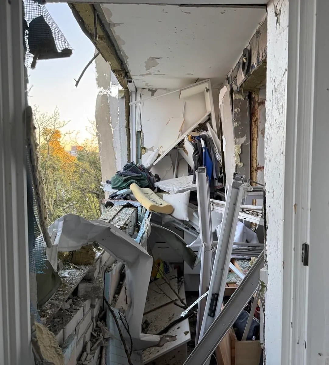 Квартира Тараса та Олени Тополі постраждала після атаки