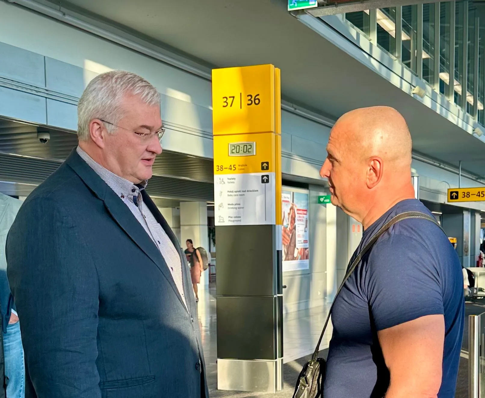 встреча сибиги и есипенка встреча сибиги и есипенка