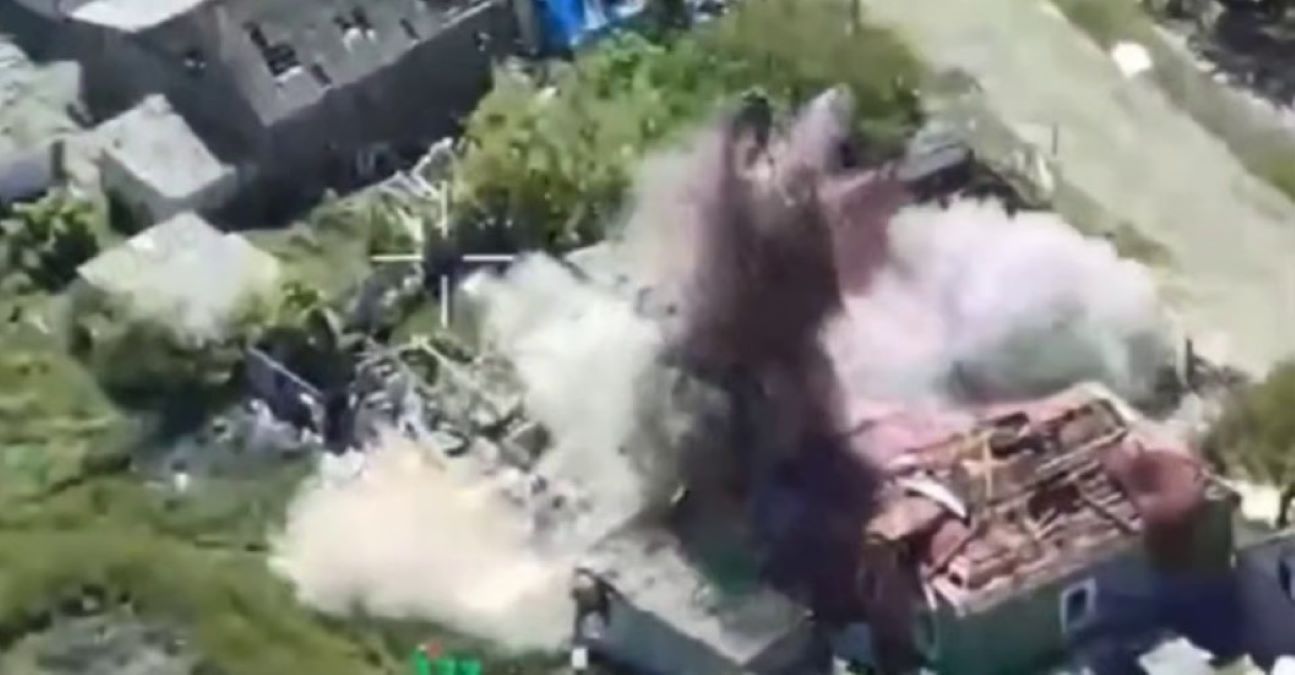 Українські захисники нищать ворога на фронті Українські захисники нищать ворога на фронті