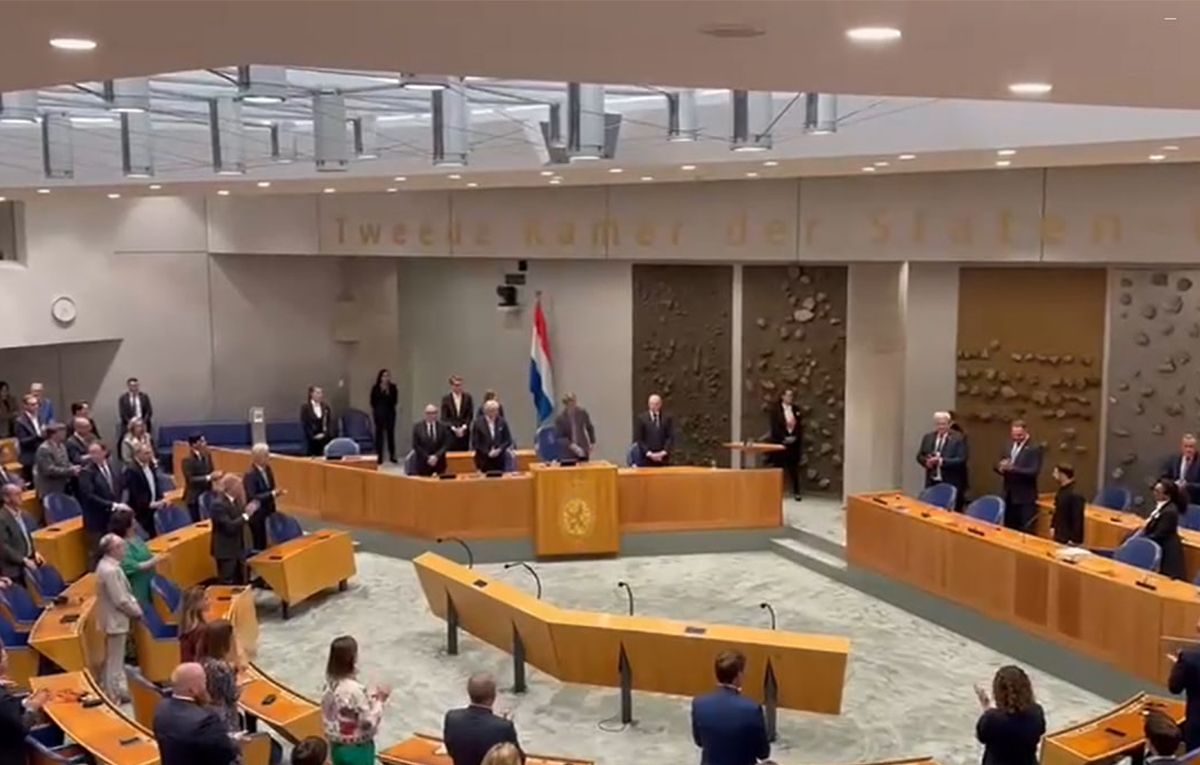 Саміт НАТО - Зеленського вітали стоячи - відео - 24 Канал Саміт НАТО - Зеленського вітали стоячи - відео - 24 Канал