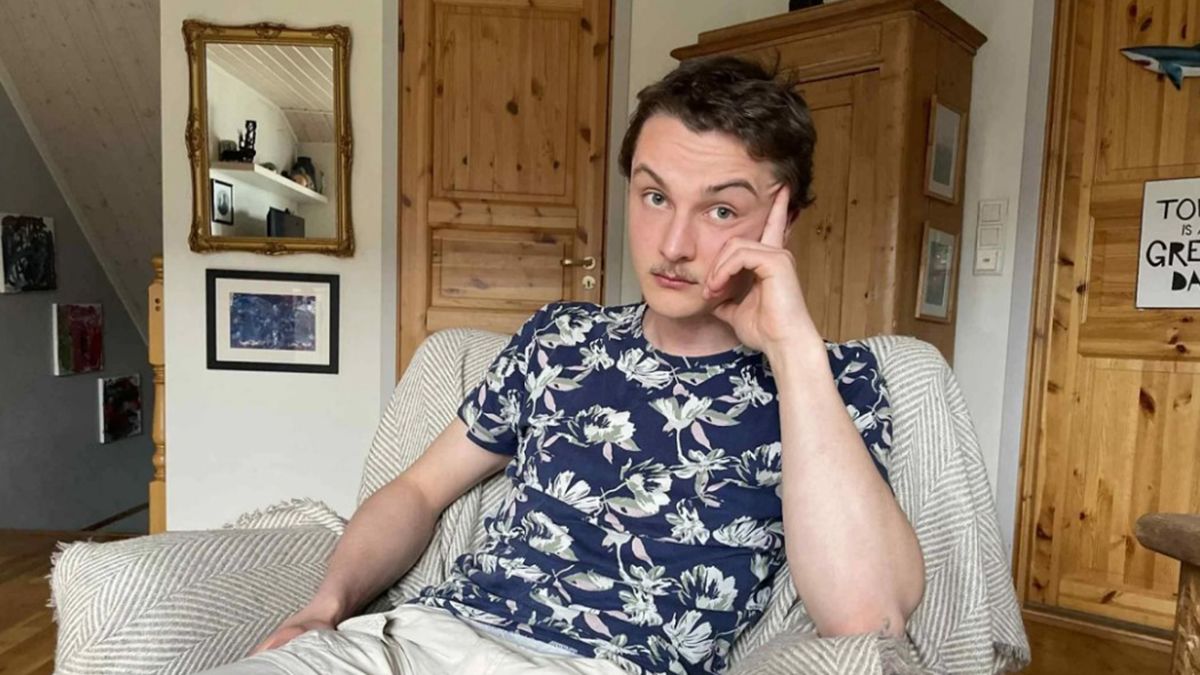 Хлопця депортували із США через мем з Джей Ді Венсом Хлопця депортували із США через мем з Джей Ді Венсом