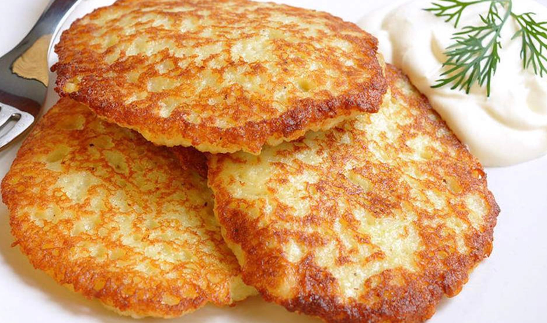 Як натирати картоплю на деруни, щоб вона не потемніла