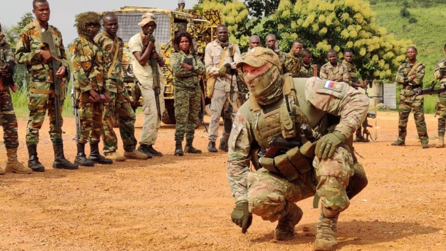 Украина планирует помогать странам Африки в борьбе с российскими наемниками Украина планирует помогать странам Африки в борьбе с российскими наемниками