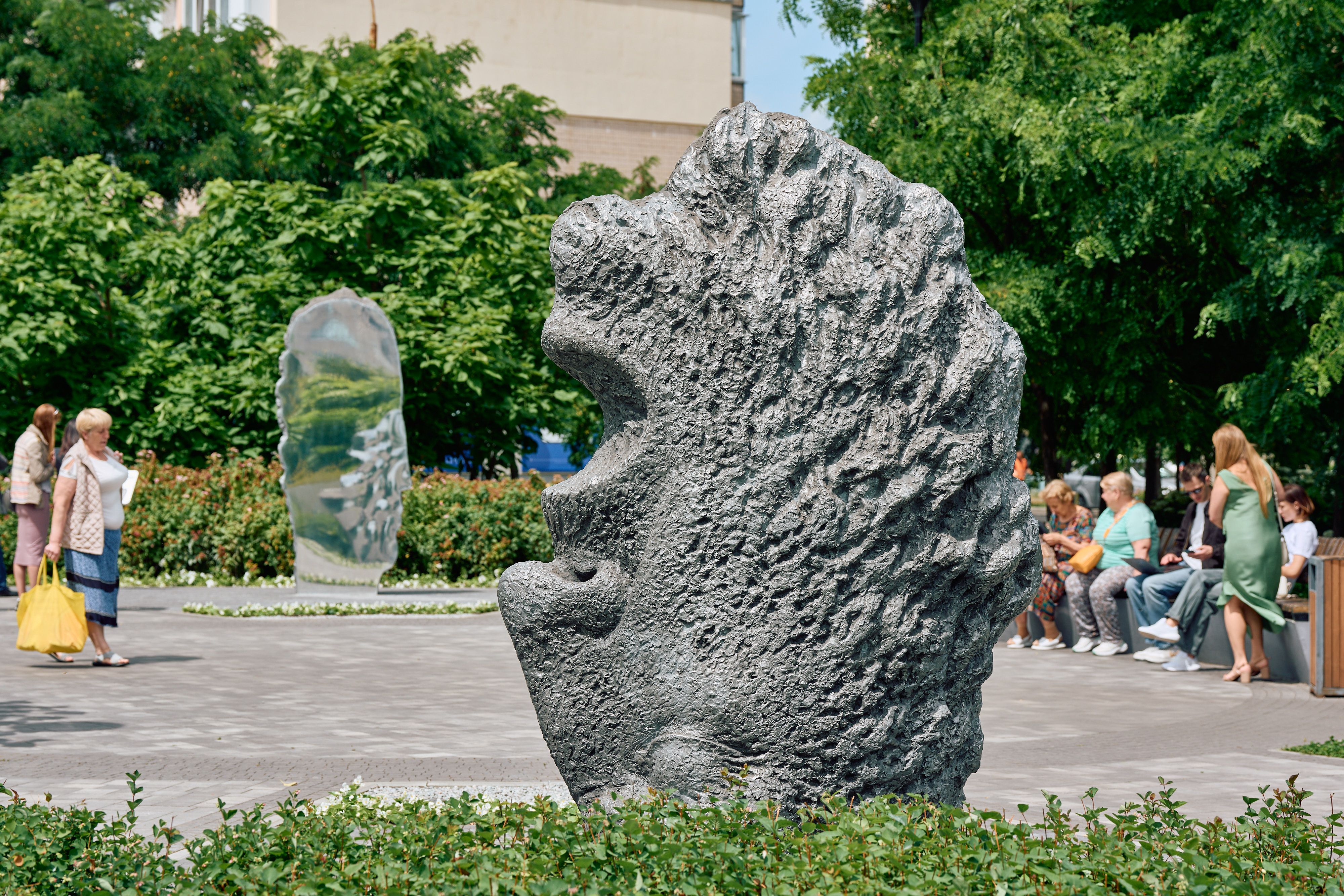 Артоб'єкт Усвідомлення в Оболонському районі Києва Артоб'єкт Усвідомлення в Оболонському районі Києва