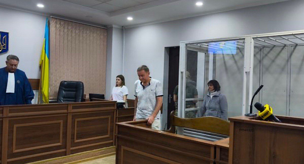 Суд продовжив арешт жінці, яка поранила волонтера Суд продовжив арешт жінці, яка поранила волонтера