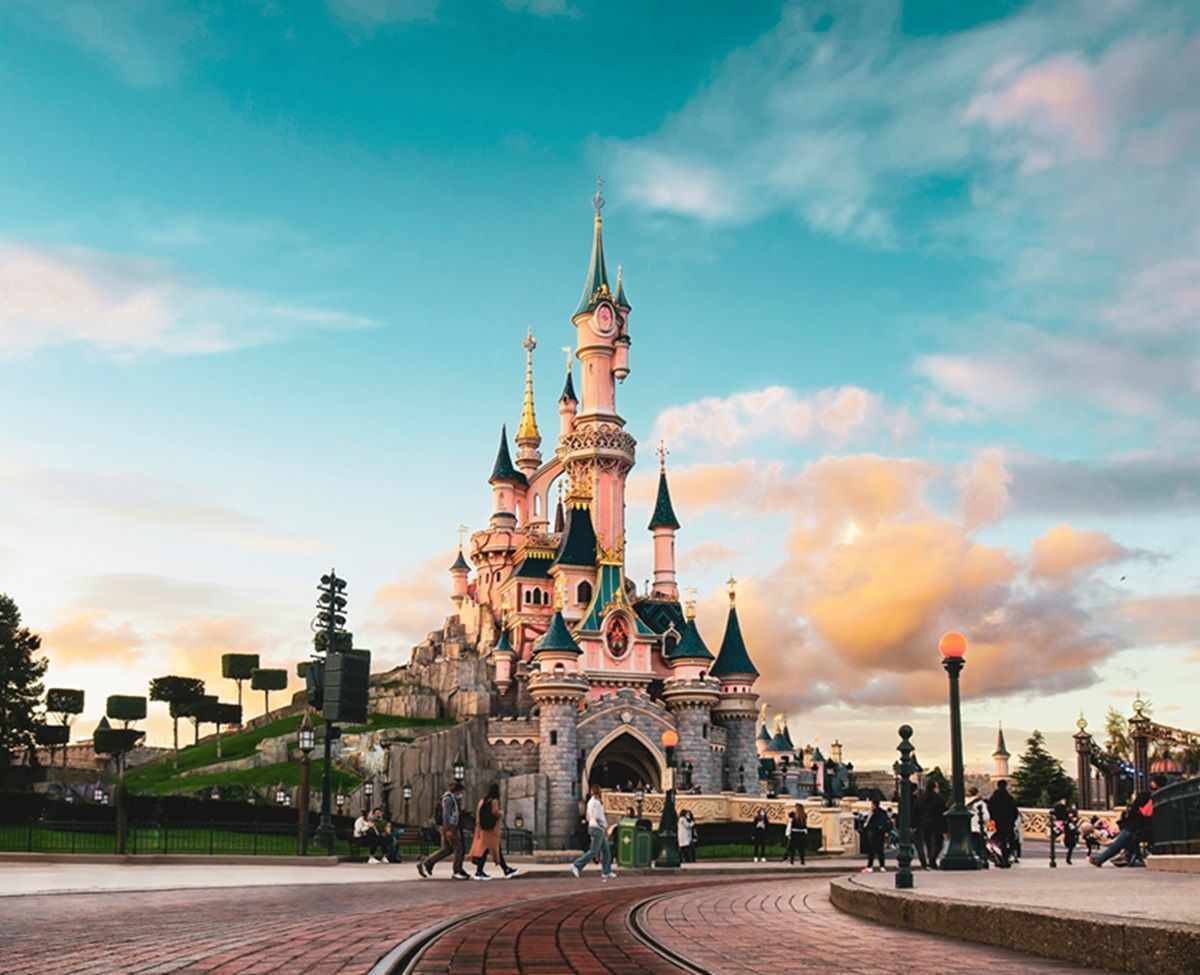 Скандал у Діснейленді Скандал у Діснейленді