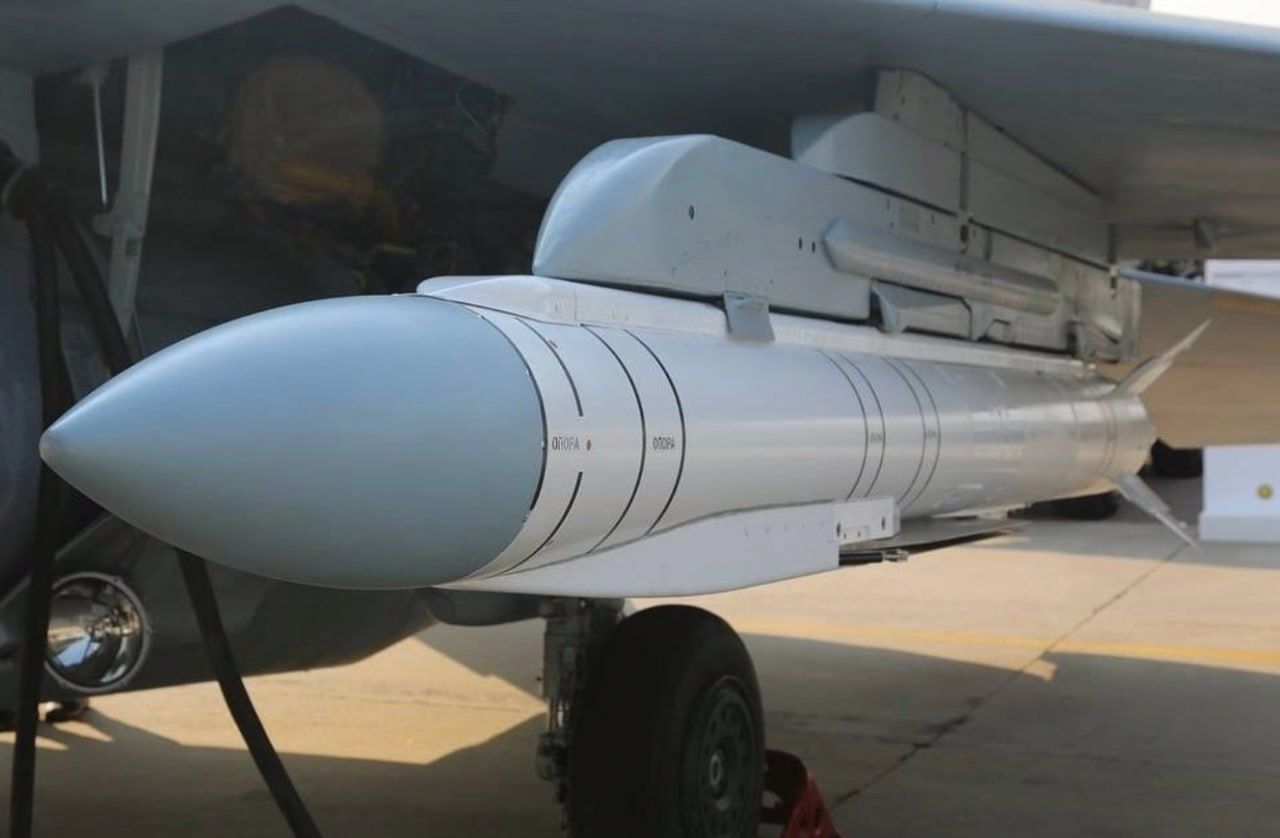 Россияне 28 июня ударили по Днепру ракетой Гром-Е1