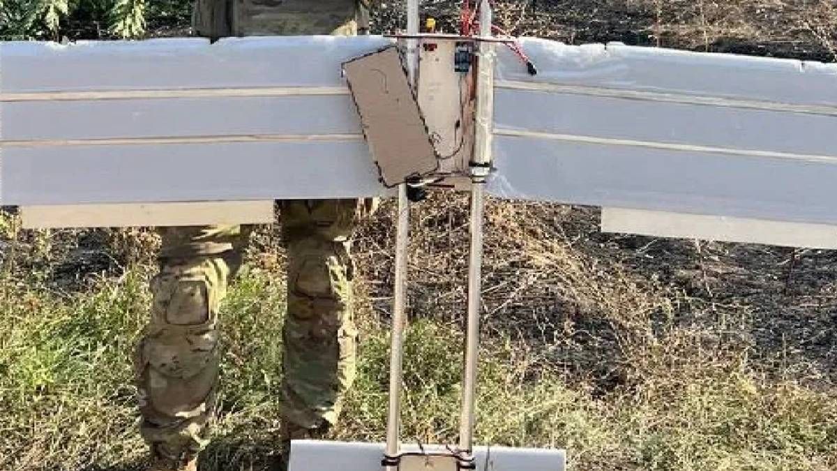 Окупанти атакували Харків дроном Молнія Окупанти атакували Харків дроном Молнія