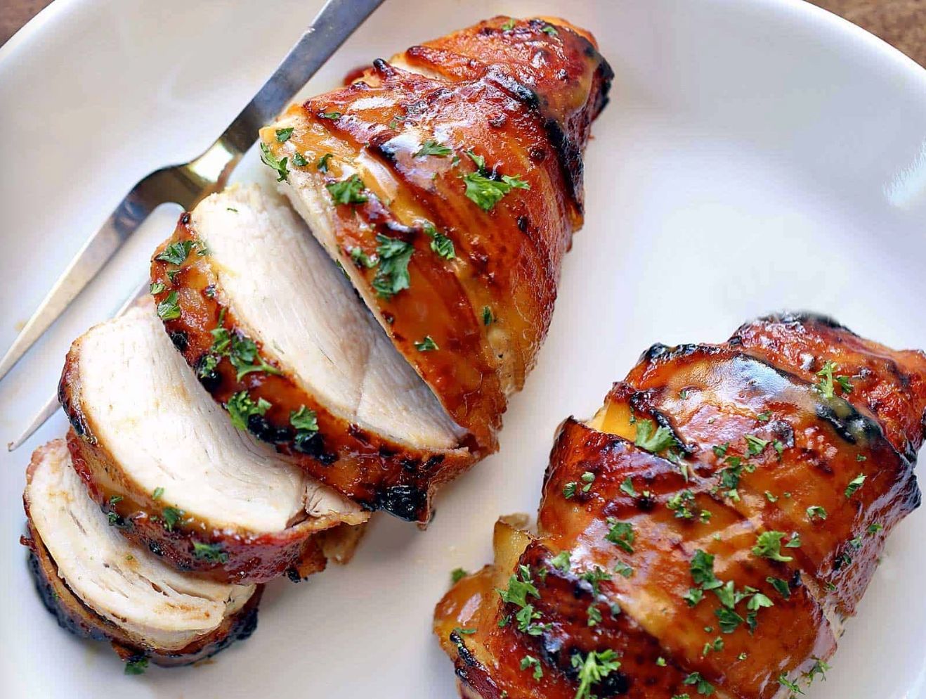 Курячі котлети в беконі, запечені в духовці Курячі котлети в беконі, запечені в духовці