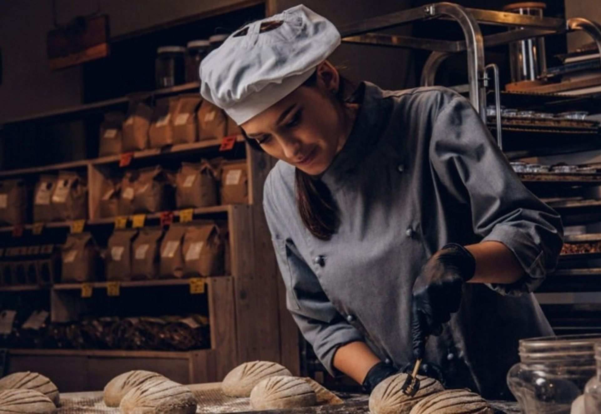 Украинцы смогут получить до 3 000 долларов на бизнес