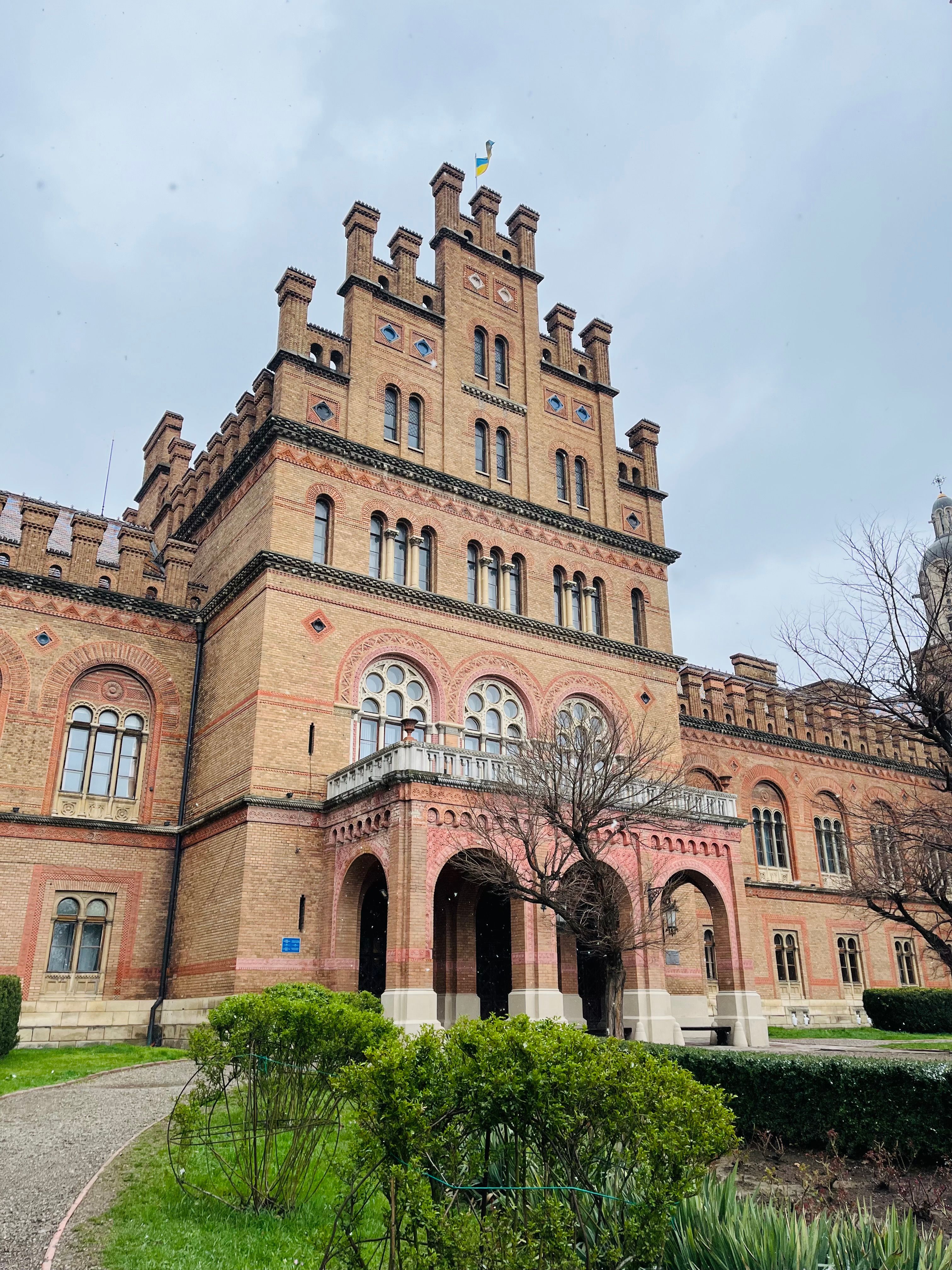 Вартість навчання у ЧНУ імені Федьковича - скільки коштує рік навчання на спеціальностях Вартість навчання у ЧНУ імені Федьковича - скільки коштує рік навчання на спеціальностях