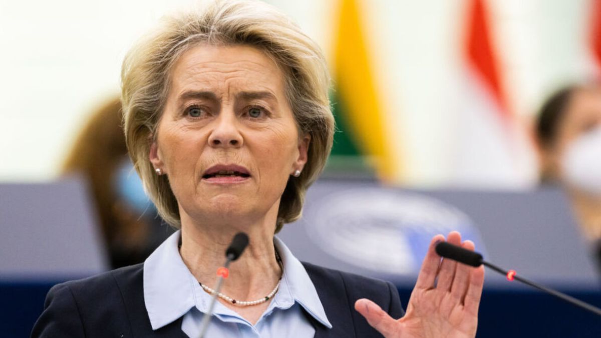 Фон дер Ляєн розповіла, як ЄС посилює оборону України Фон дер Ляєн розповіла, як ЄС посилює оборону України