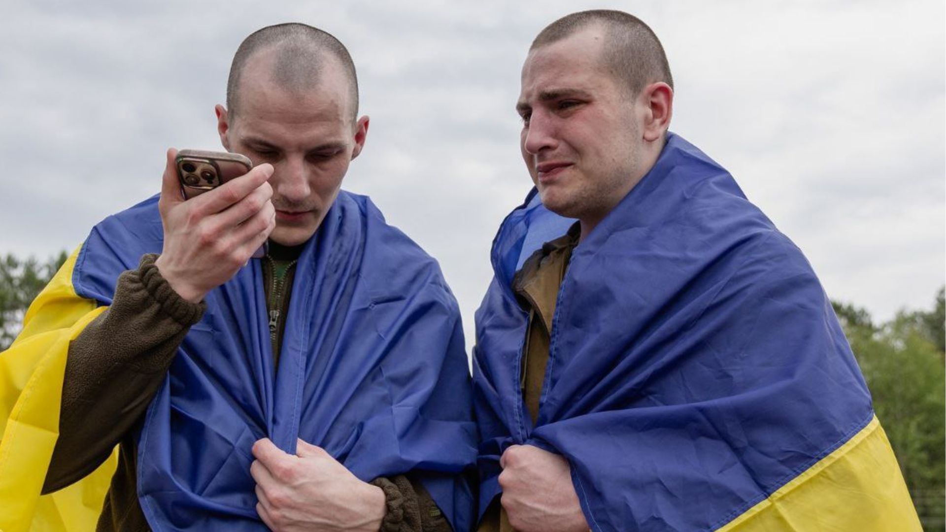 Украина вернула пленных военных и гражданских Украина вернула пленных военных и гражданских