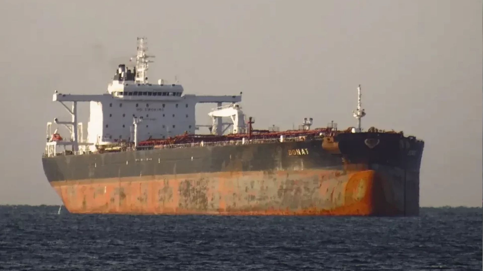 Россия применяет в теневом флоте устаревшие танкеры Россия применяет в теневом флоте устаревшие танкеры