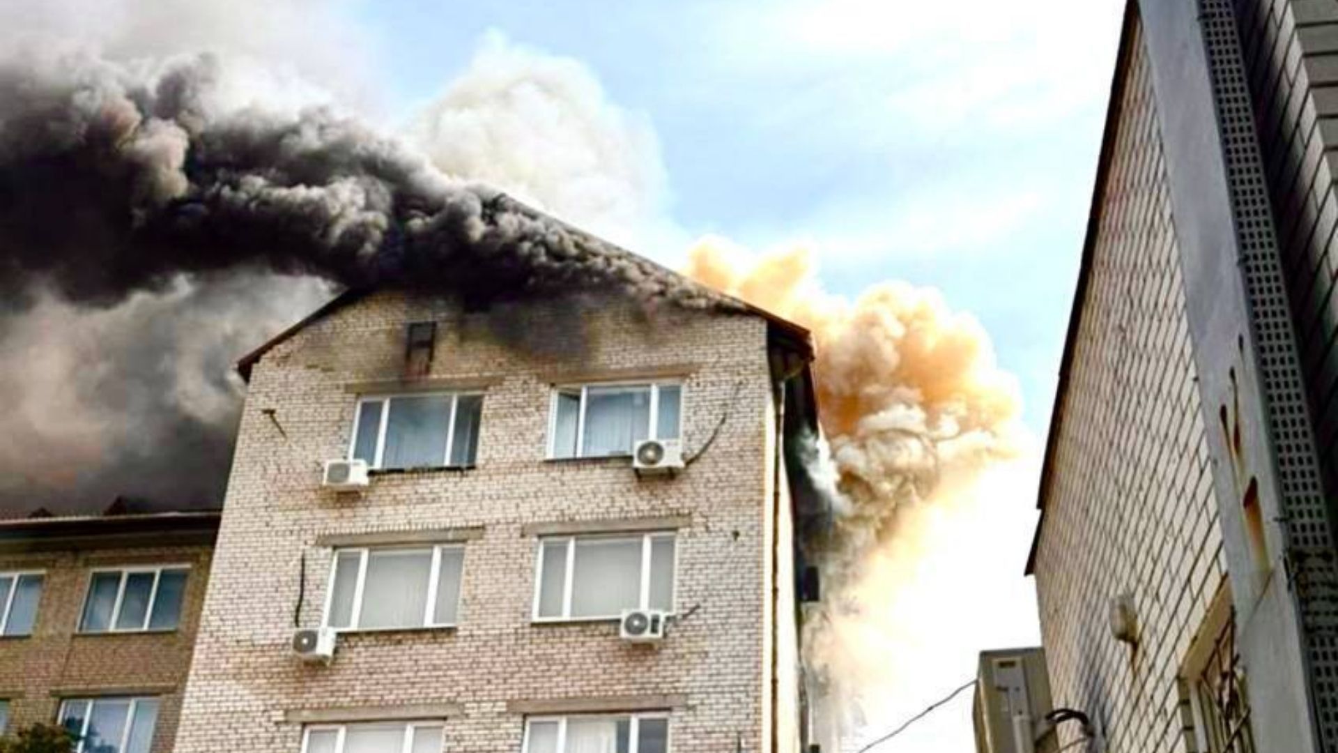 Попадание в здание университета в Запорожье 7 июля 2025 года Попадание в здание университета в Запорожье 7 июля 2025 года