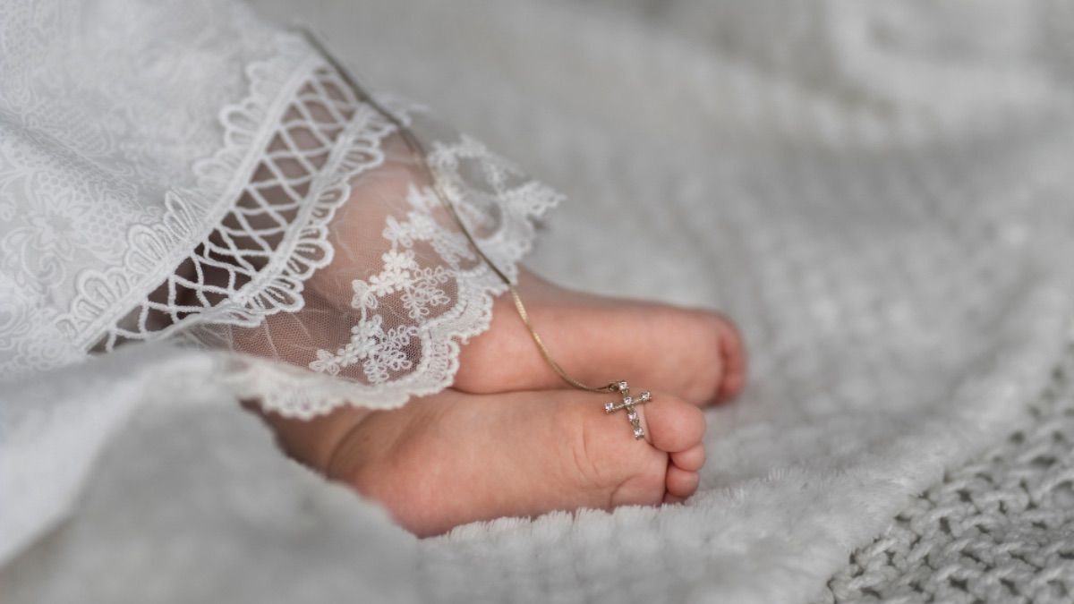 Что нельзя делать до крещения ребенка Что нельзя делать до крещения ребенка