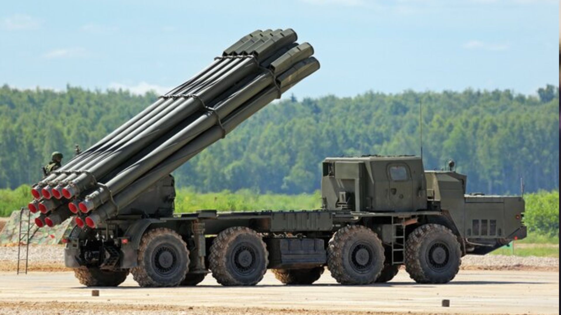 Российская РСЗО "Торнадо-С"