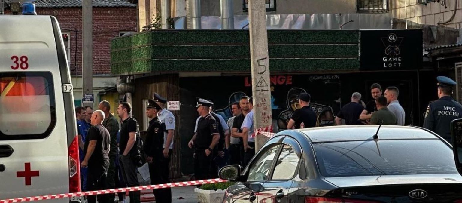 Гранату підірвали в російському лаунж-барі Гранату підірвали в російському лаунж-барі