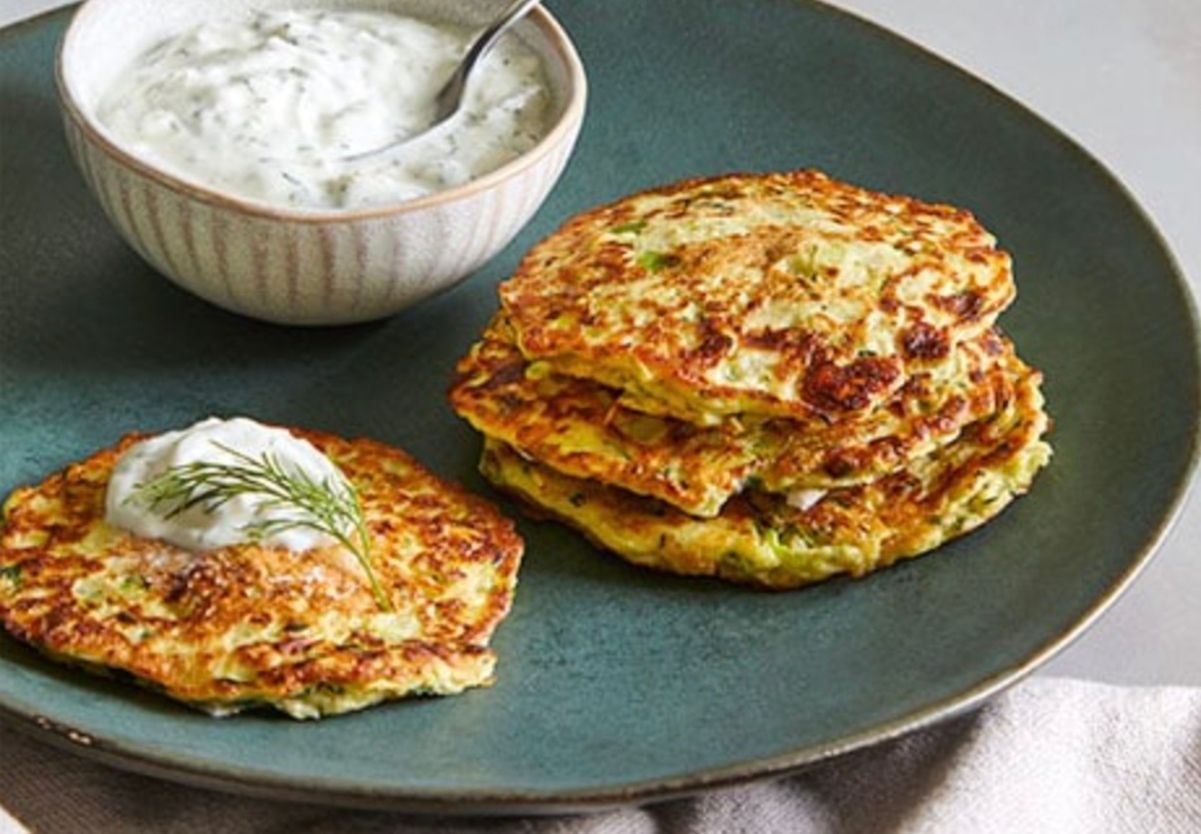 Оладки з кабачків та сиру
