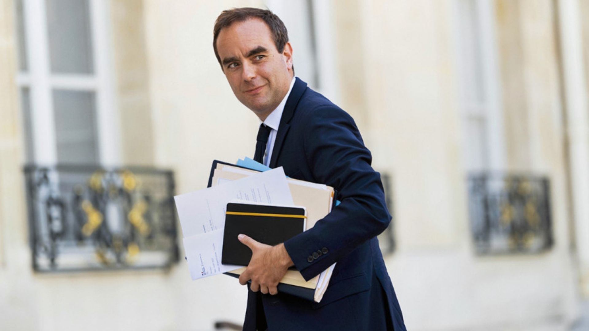 Лекорню висловився про неможливість демілітаризації України Лекорню висловився про неможливість демілітаризації України