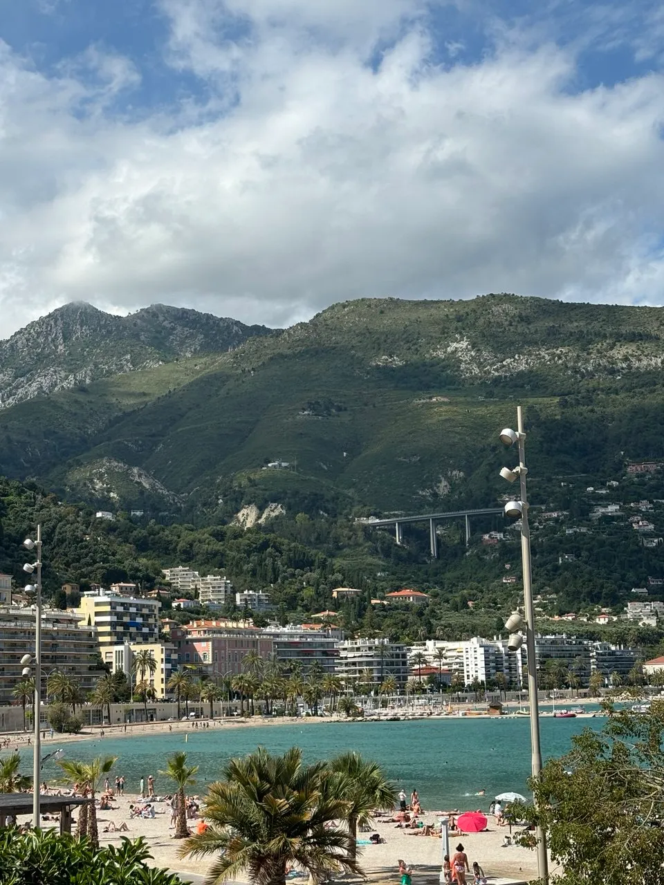 Ментон, Франція