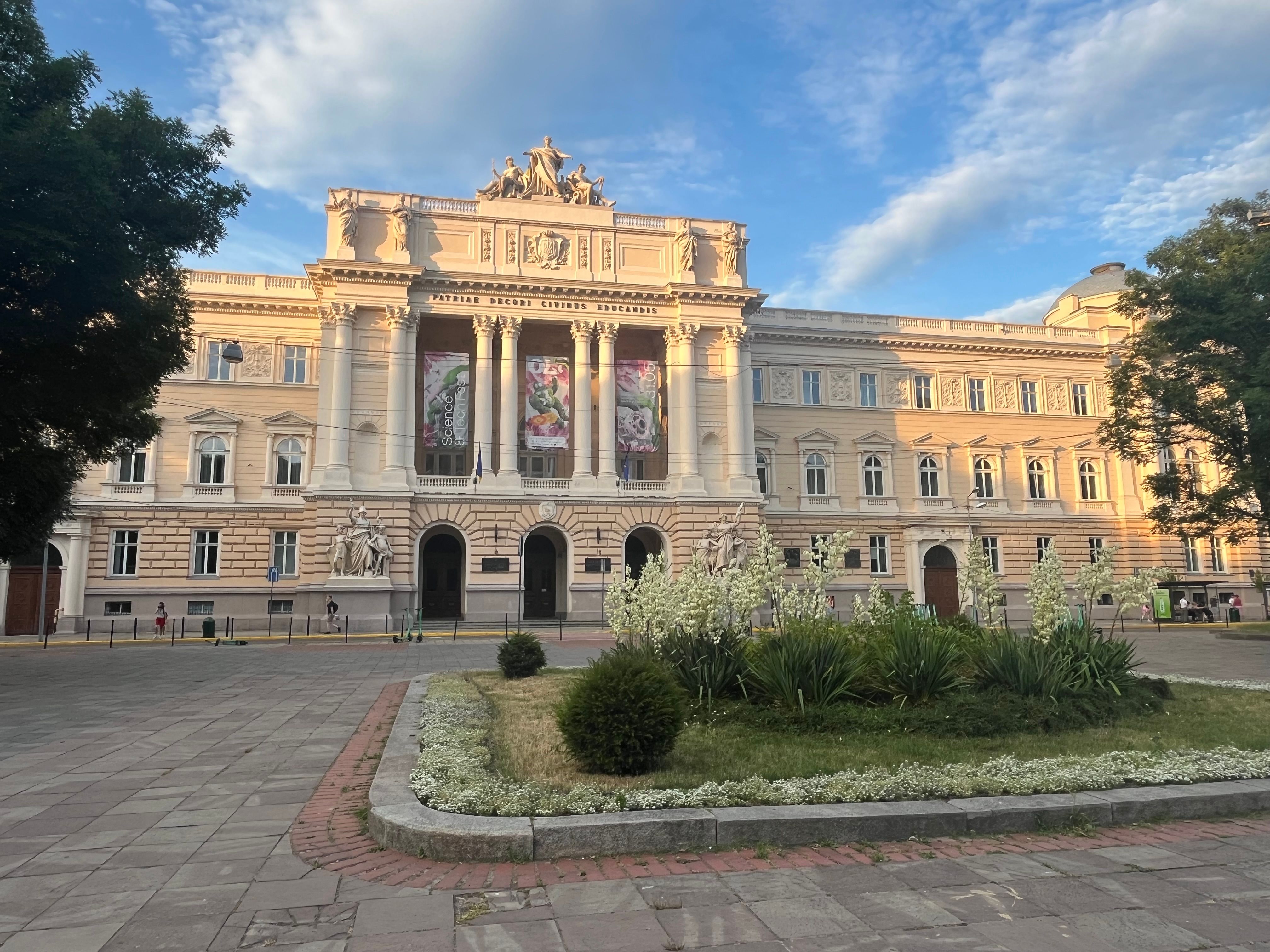 Вступна кампанія 2025 - уряд погодив обсяги державного замовлення Вступна кампанія 2025 - уряд погодив обсяги державного замовлення