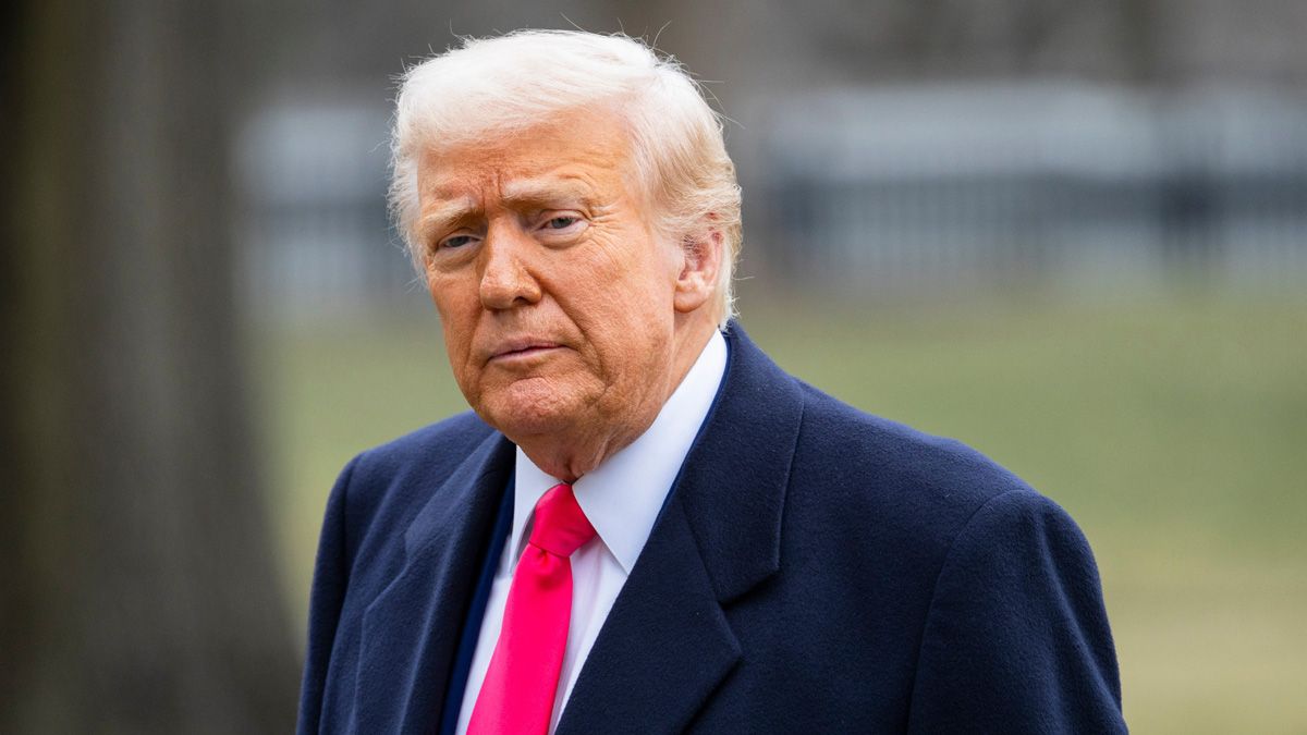 Почему США сперва приостановили поставки оружия для Украины Почему США сперва приостановили поставки оружия для Украины