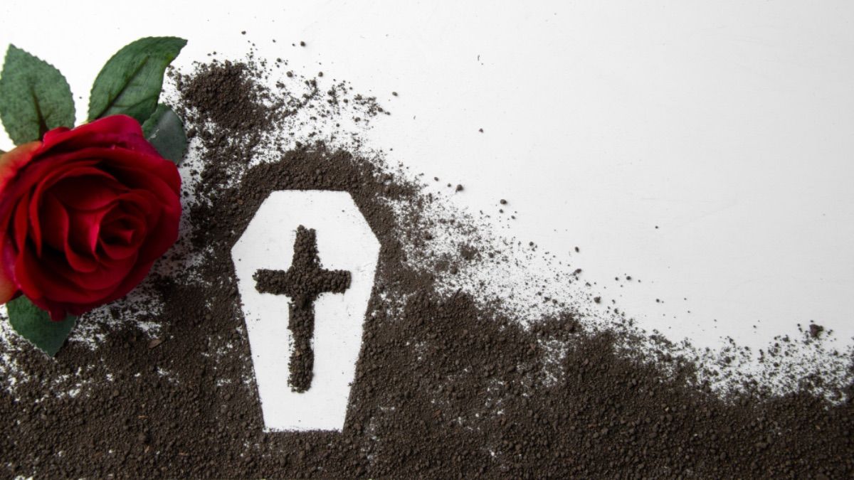 Что нельзя класть в гроб Что нельзя класть в гроб