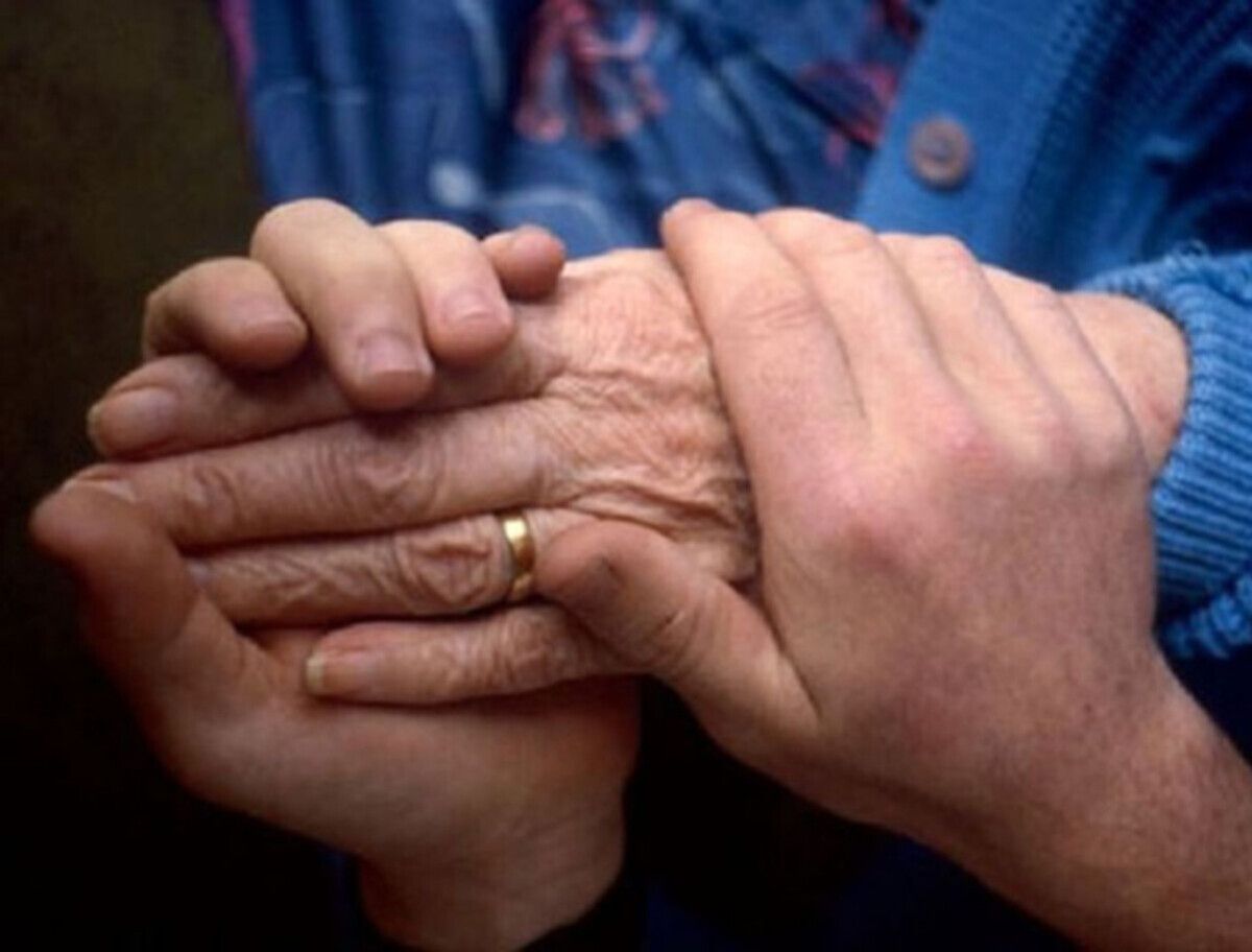 2 000 гривен к пенсии: кто из украинцев может получить дополнительную выплату 2 000 гривен к пенсии: кто из украинцев может получить дополнительную выплату