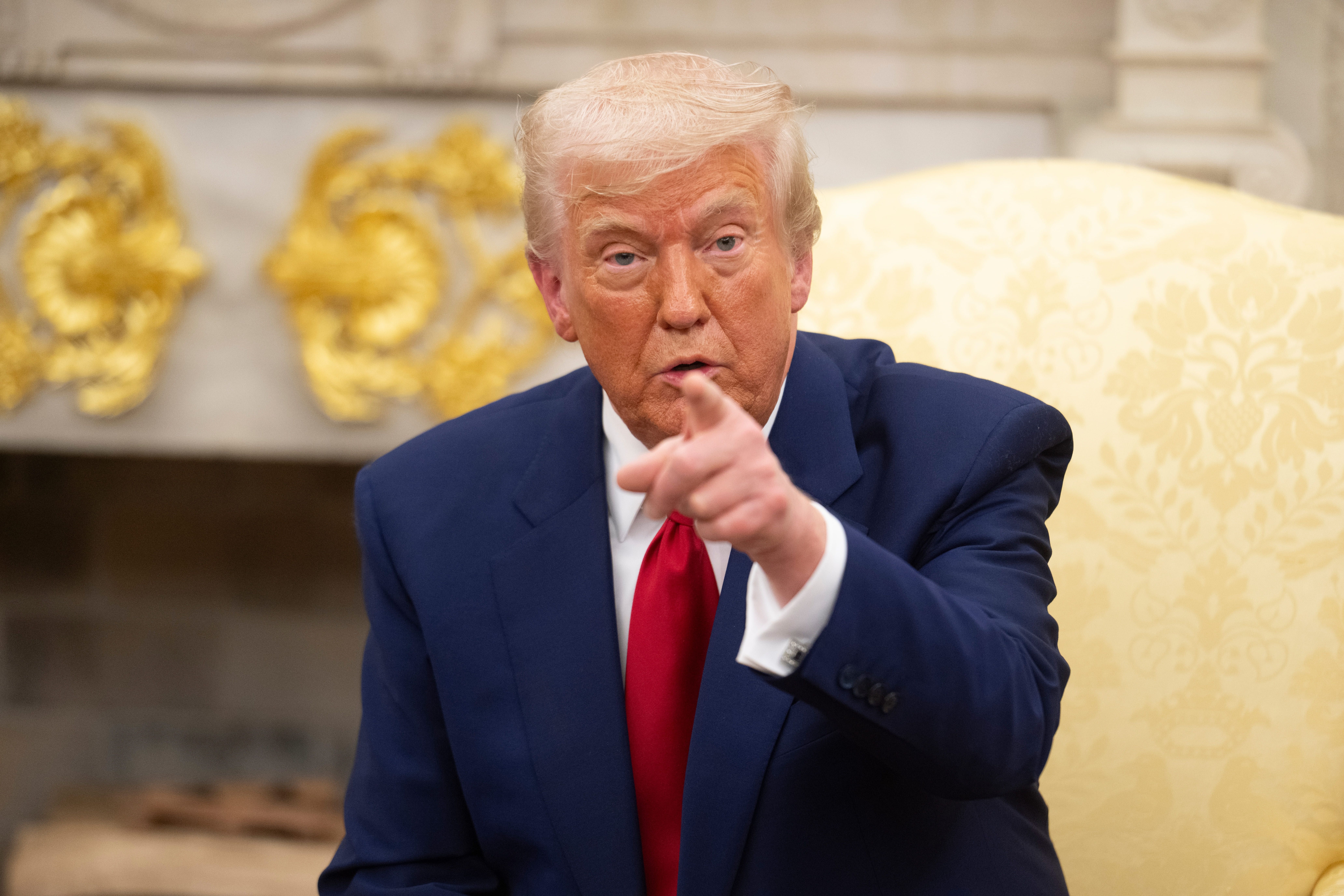 Трамп изменил риторику в отношении России Трамп изменил риторику в отношении России