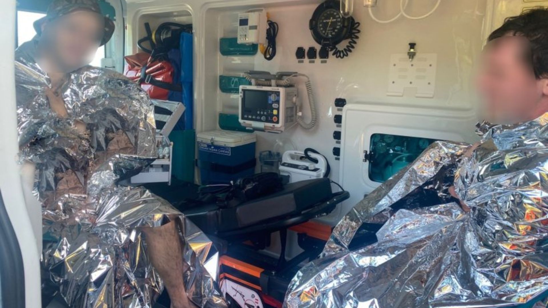 Пограничники спасли мужчин, которые блуждали по болотам Пограничники спасли мужчин, которые блуждали по болотам