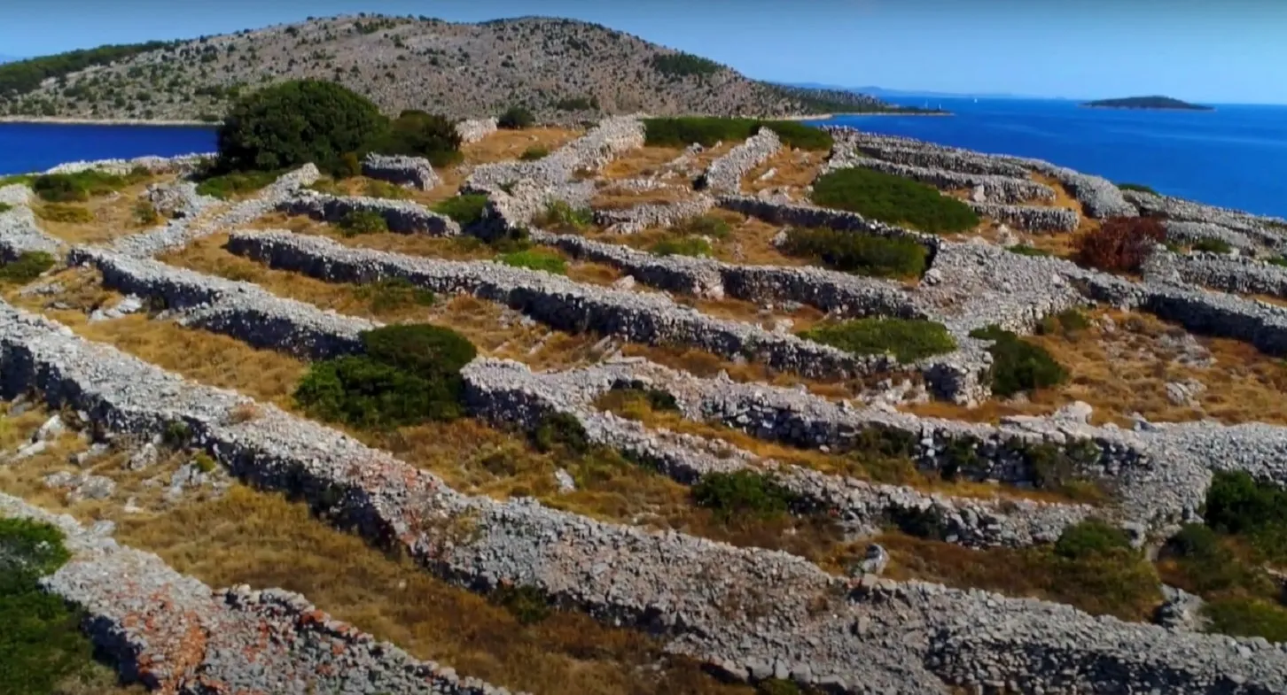 Європейський острів, який з висоти нагадує відбиток пальця