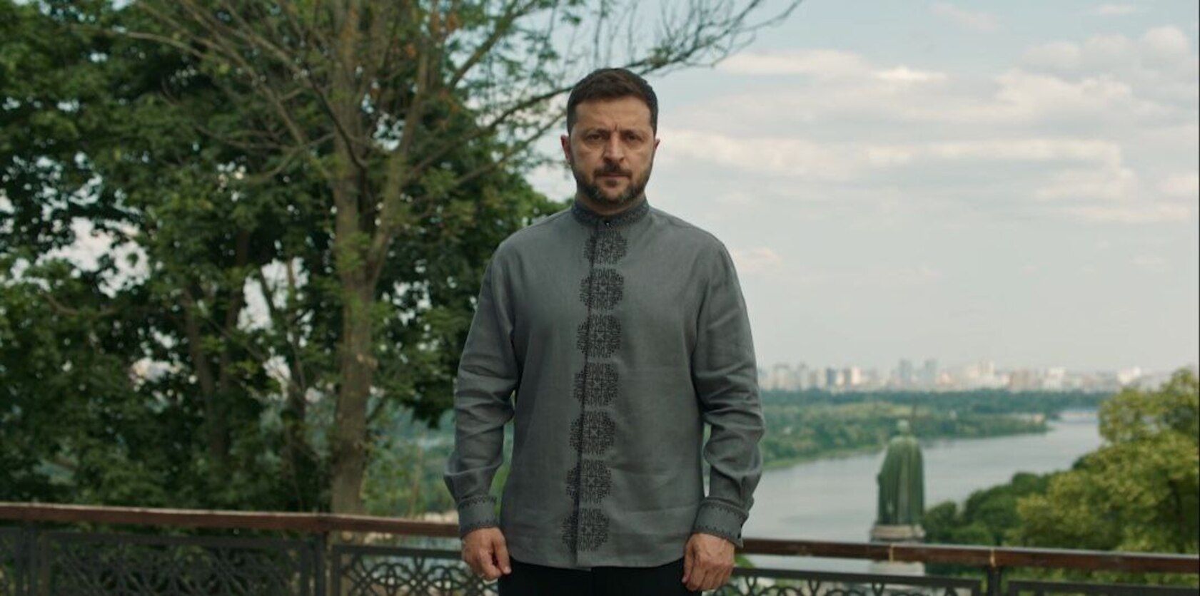 "Цей день – про зв'язок": Зеленський привітав українців з Днем державності "Цей день – про зв'язок": Зеленський привітав українців з Днем державності