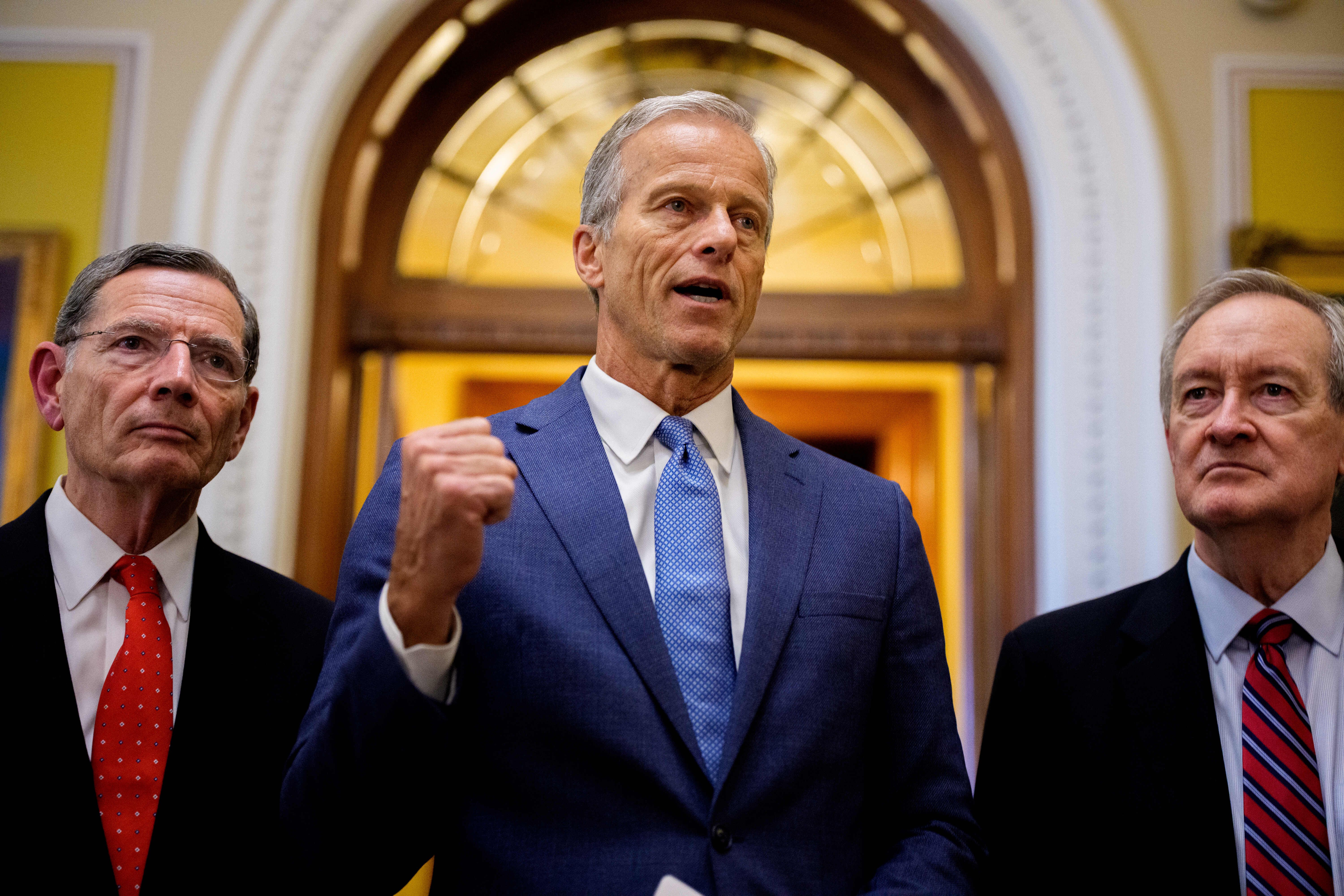 Сенат США приостановил санкции против России после заявления Трампа - Экономика Сенат США приостановил санкции против России после заявления Трампа - Экономика