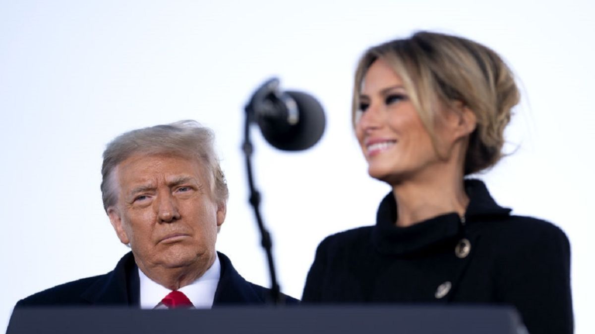 Она очень умная и хочет, чтобы люди перестали умирать, – Трамп о позиции Мелании по войне - Геополитика Она очень умная и хочет, чтобы люди перестали умирать, – Трамп о позиции Мелании по войне - Геополитика