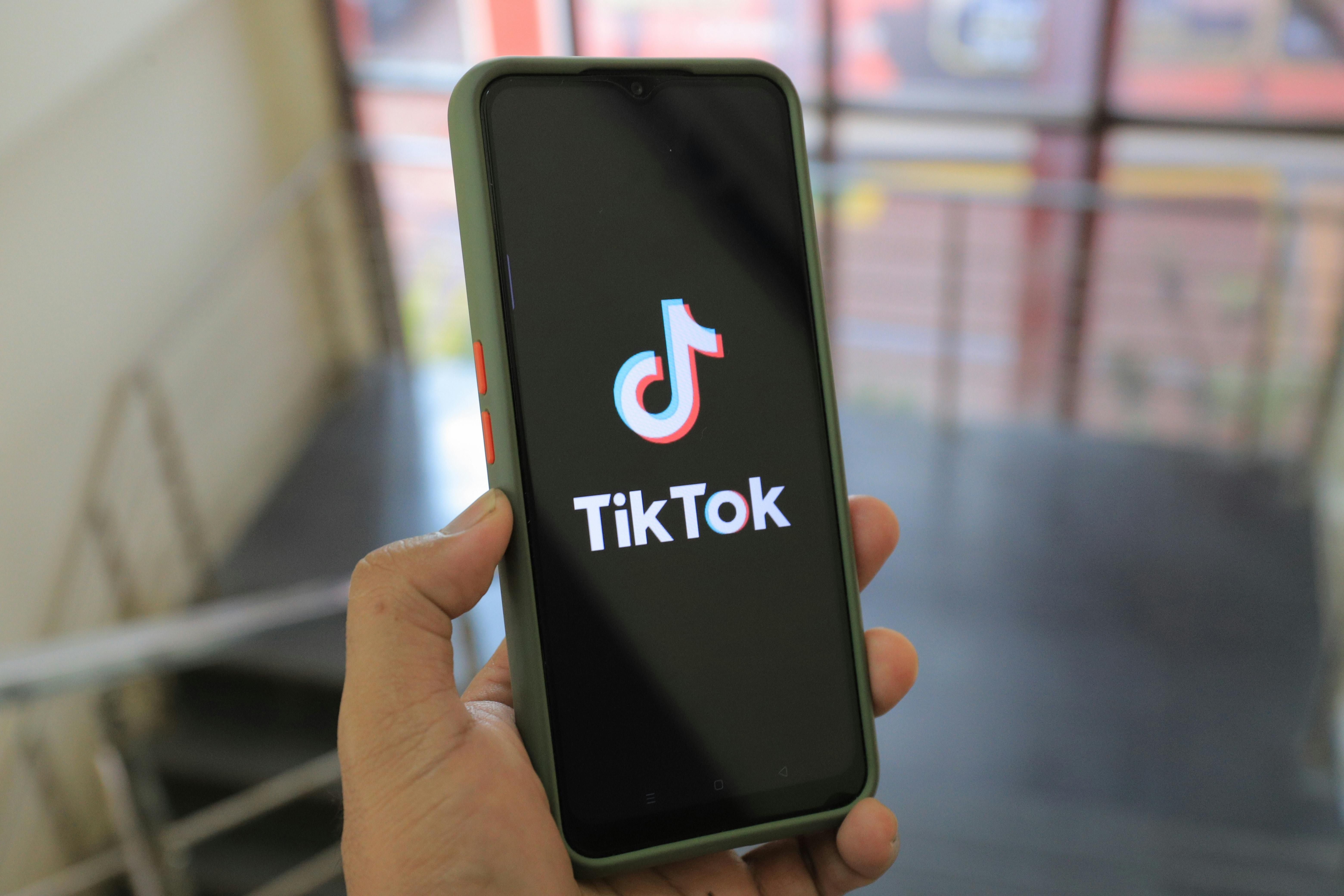 Почему не работает монетизация TikTok в Украине