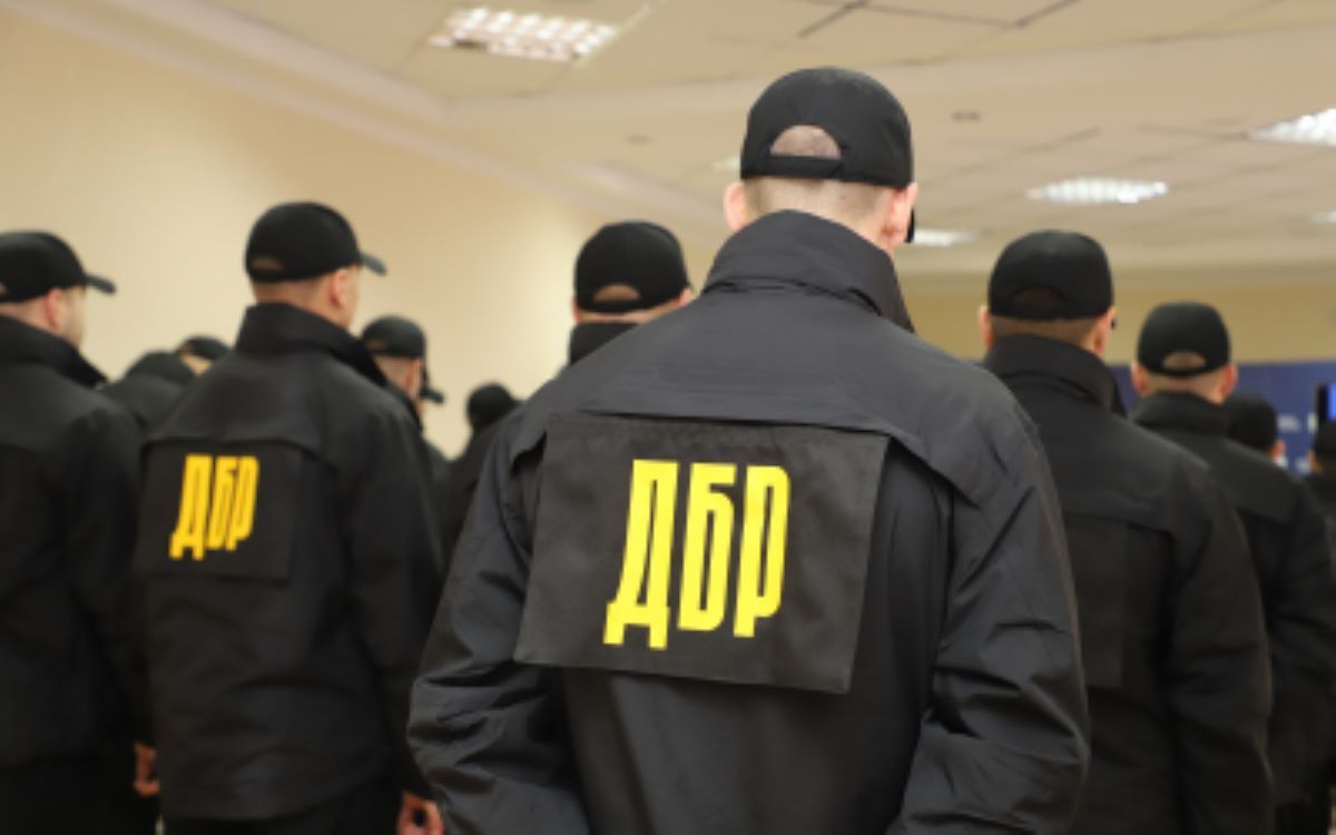 ГБР прокомментировало обыски в квартире матери Героя "Джуса" ГБР прокомментировало обыски в квартире матери Героя "Джуса"